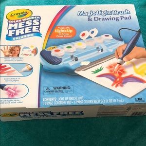 Crayons magic light brush and drawing pad